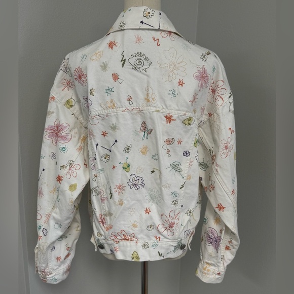 Levi's White Trucker Denim Jean Jacket All Over Print Floral size small - Picture 3 of 11